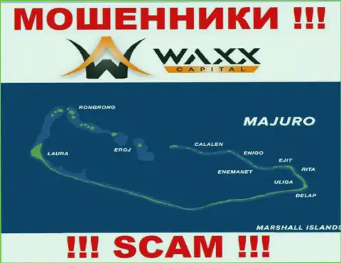 С ворюгой WaxxCapital не нужно сотрудничать, они расположены в офшоре: Majuro, Marshall Islands